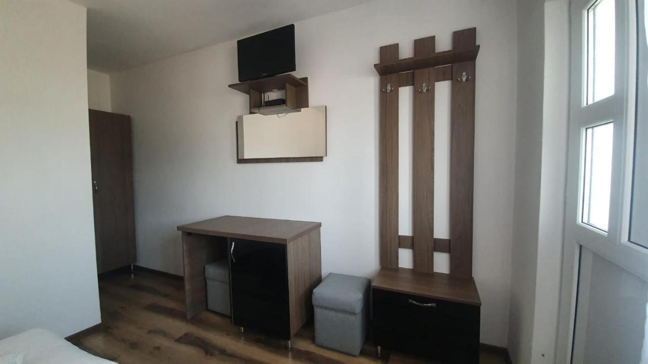 Pensiunea Bety Tutulesti Exterior foto